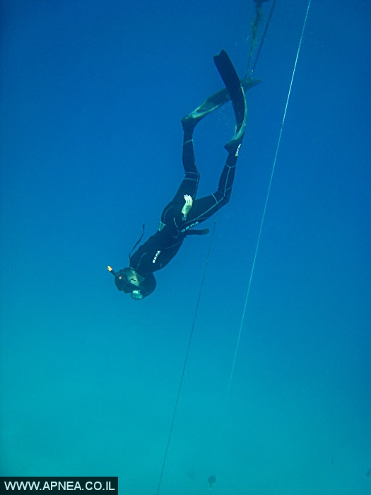  AIDA   -APNEA   - 002